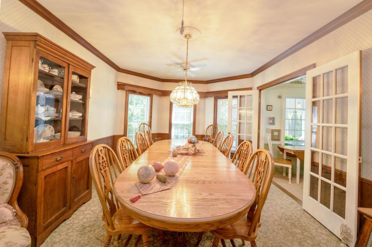 Yelton Manor Bed And Breakfast サウス・ヘイブン エクステリア 写真