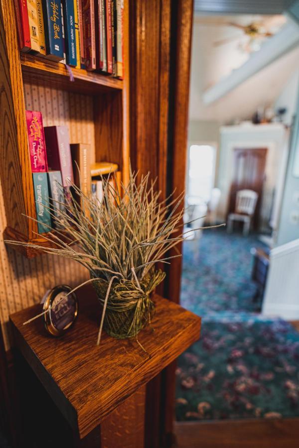 Yelton Manor Bed And Breakfast サウス・ヘイブン エクステリア 写真