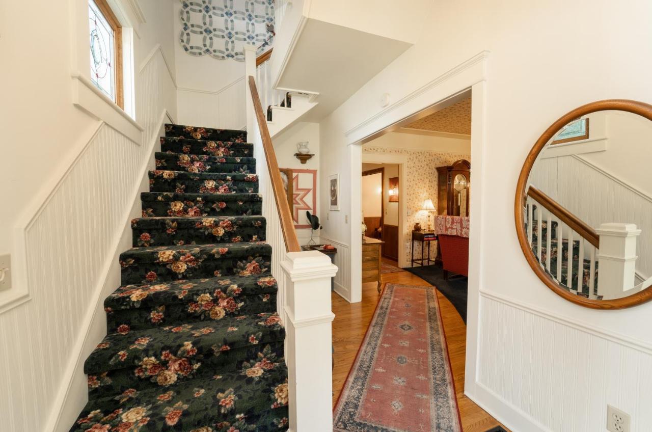 Yelton Manor Bed And Breakfast サウス・ヘイブン エクステリア 写真