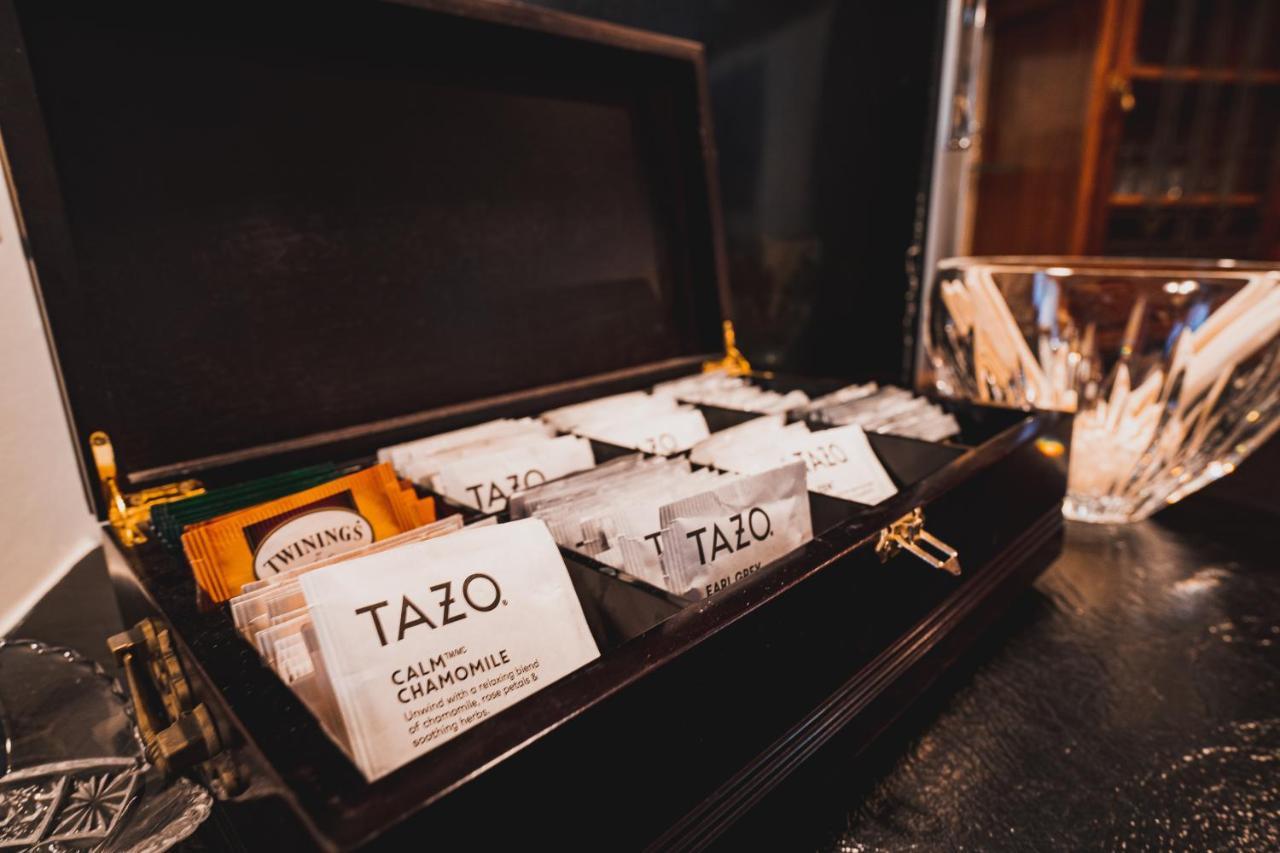 Yelton Manor Bed And Breakfast サウス・ヘイブン エクステリア 写真