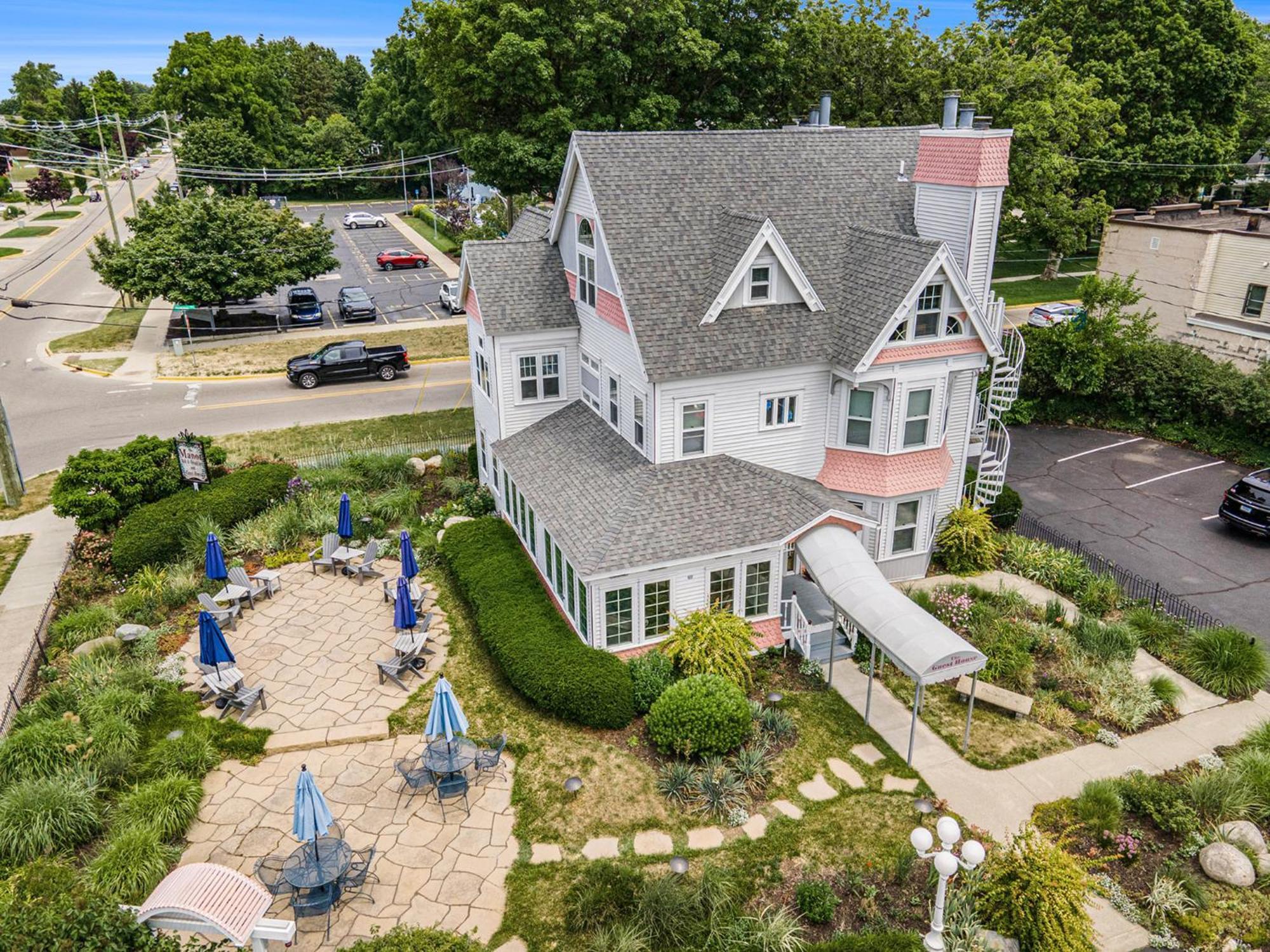 Yelton Manor Bed And Breakfast サウス・ヘイブン エクステリア 写真